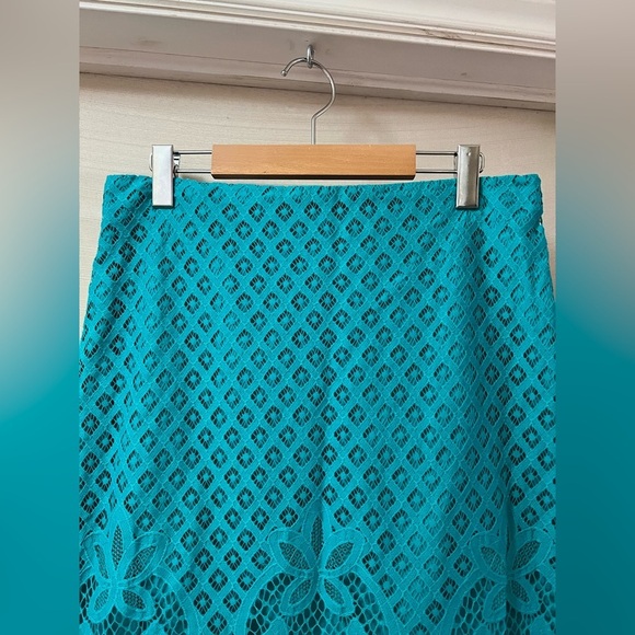 ⚫️ BOGO Loft Elegant Teal Lace Skirt layered, colourful and simple - Picture 7 of 8